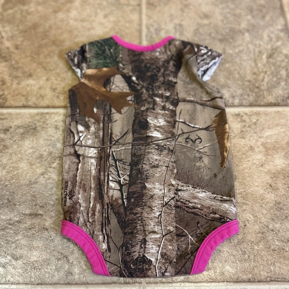 Carhartt Baby Girls 3M Realtree Camo Bodysuit Pink Trim Short Sleeve Snaps